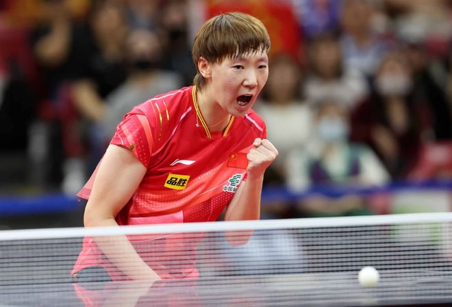 对方中后卫 对方中后卫