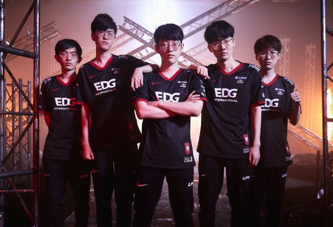 在对阵克罗 在对阵克罗